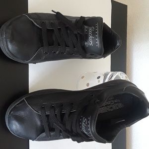 sketchers woman shoe 7.5